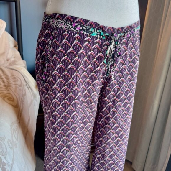 100% Silk Purple Patterned Cropped Pants - Picture 4 of 12